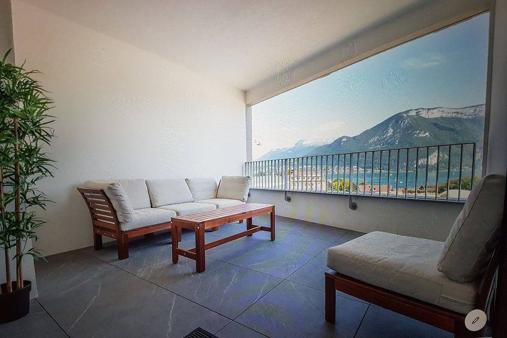 Emplacement idéal, luxueux appartement 4 etoiles climatisé avec belle vue lac. in Annecy, Annecy (commune)