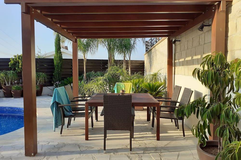 2 Schlafzimmer Villa mit privatem Pool in ruhiger Wohngegend in Πισσούρι, Südzypern