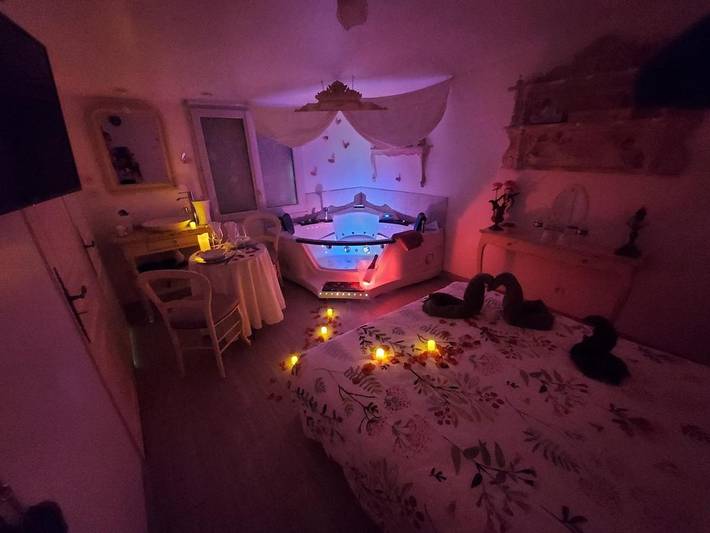 Gîte pour 2 personnes, avec jacuzzi à Grand-Fort-Philippe - 2