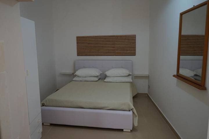 Gîte pour 2 personnes, avec terrasse ainsi que jardin et vue à Martano - 4