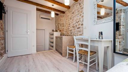Vakantieappartement voor 2 Personen in Rovinj, Rovinj en omgeving, Afbeelding 4