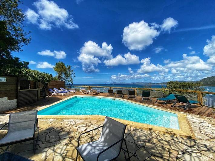 Gîte pour 6 personnes, avec piscine ainsi que jardin et vue dans Anse Caritan - 3