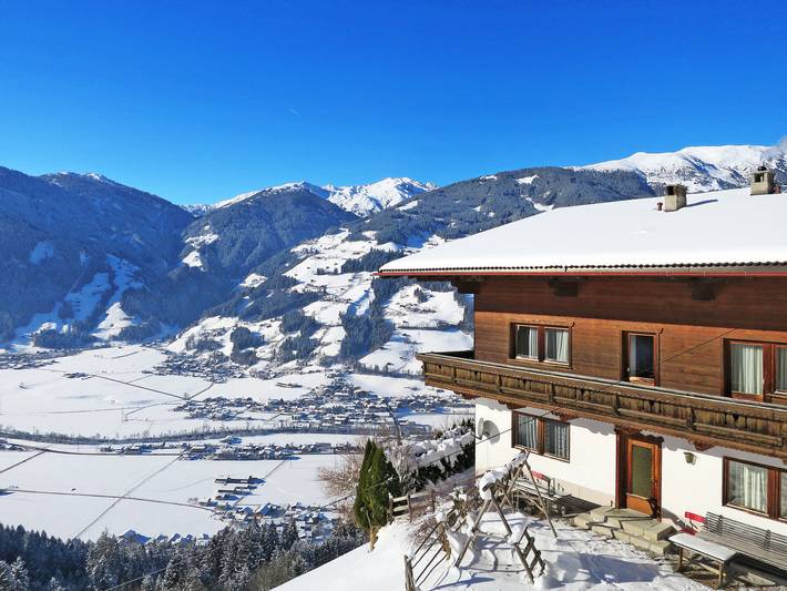 Ferienhaus für 21 Personen, mit Garten und Balkon im Zillertal - 2