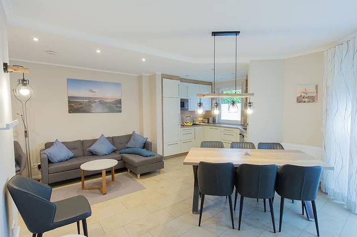 Ferienhaus für 8 Personen, mit Terrasse und Sauna sowie Garten