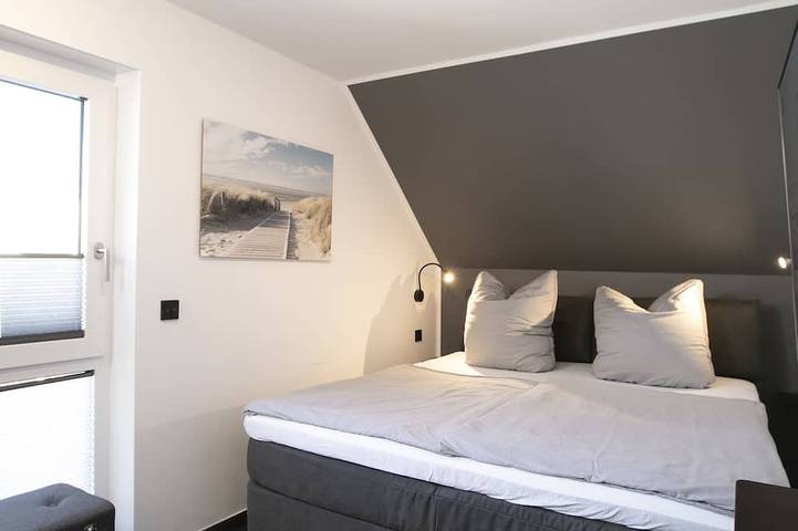 Ferienhaus für 8 Personen, mit Terrasse und Garten sowie Sauna und Whirlpool in Göhren-Lebbin - 2