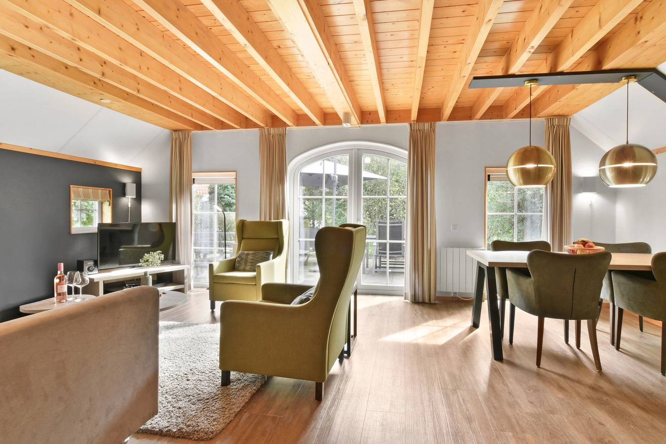 Landal Landgoed De Hellendoornse Berg — 4-persoons wellnessbungalow in Sallandse Heuvelrug