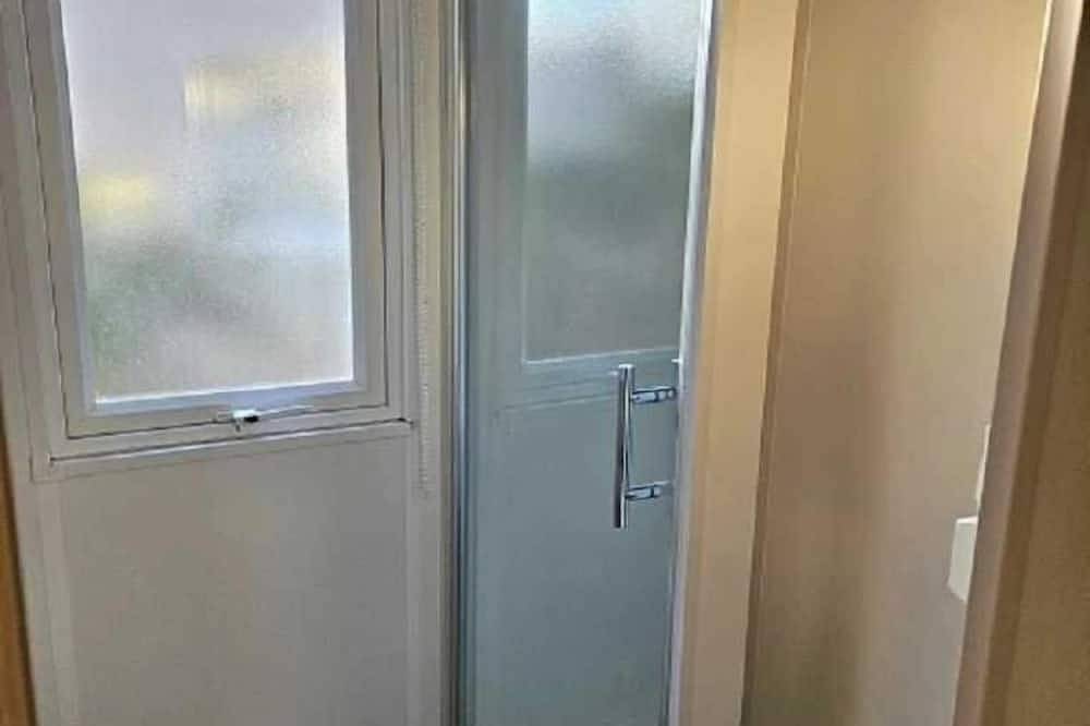 Camping - ccbbcai - Two Bedroom Apartment, Sleeps 6 in Charlieu, Roanne region