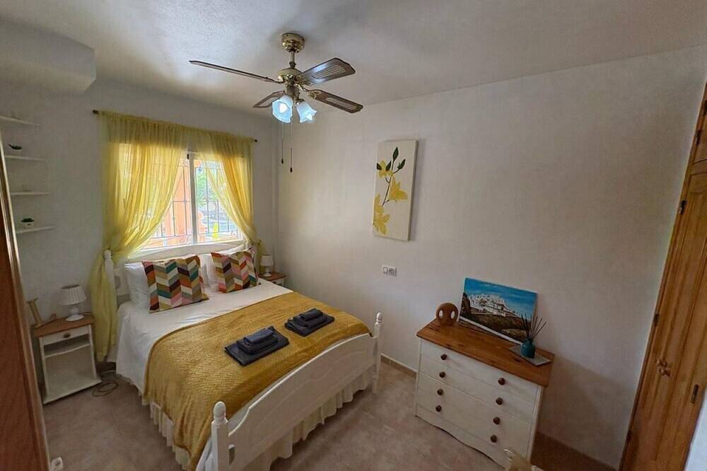 Casa Alegria, 10 minutes drive  from the Beach 3 Bedroom with Private Pool in Turre, Costa de Almería