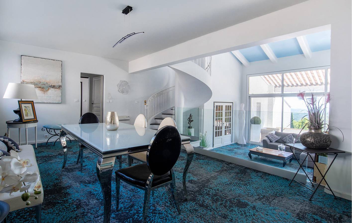 Cozy Apt with Pool, Terrace & WiFi near Solliès-Pont in Solliès-Ville, Toulon region