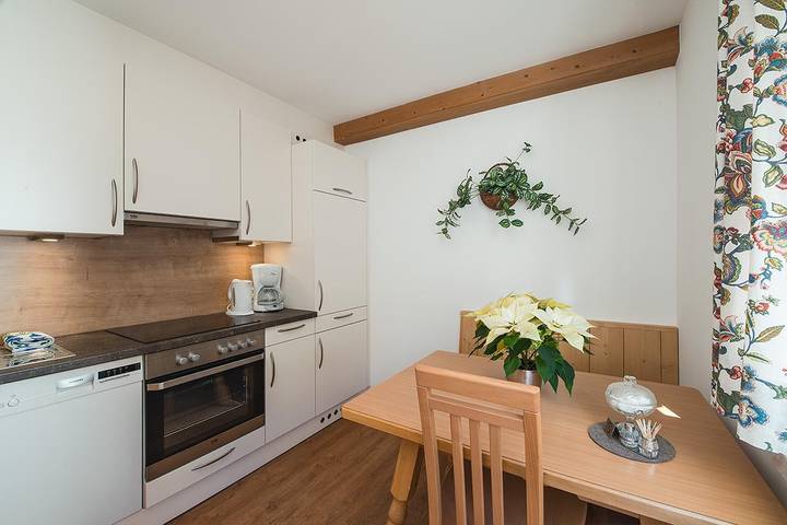 Appartement, douche, Wc, 1 chambre in Alpes de Lechtal, Sankt Anton am Arlberg