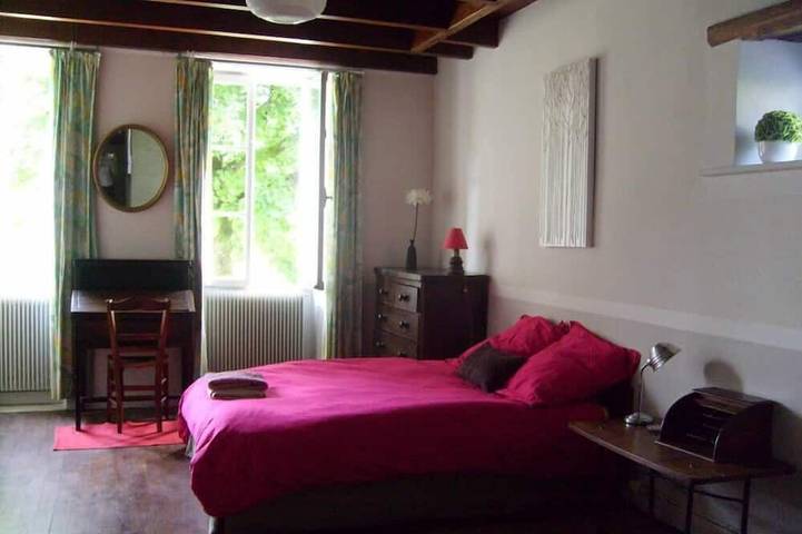 Location de vacances pour 5 personnes, avec Jardin à Yviers - 2