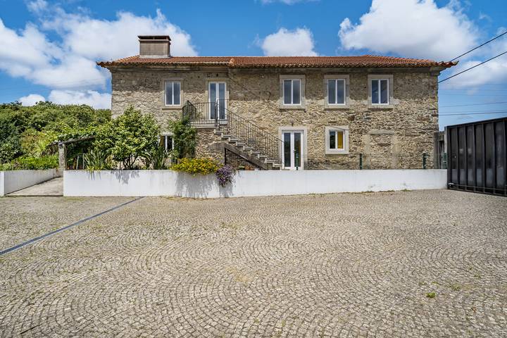 Location de vacances pour 8 personnes, avec terrasse et jardin à Santa Maria da Feira - 2