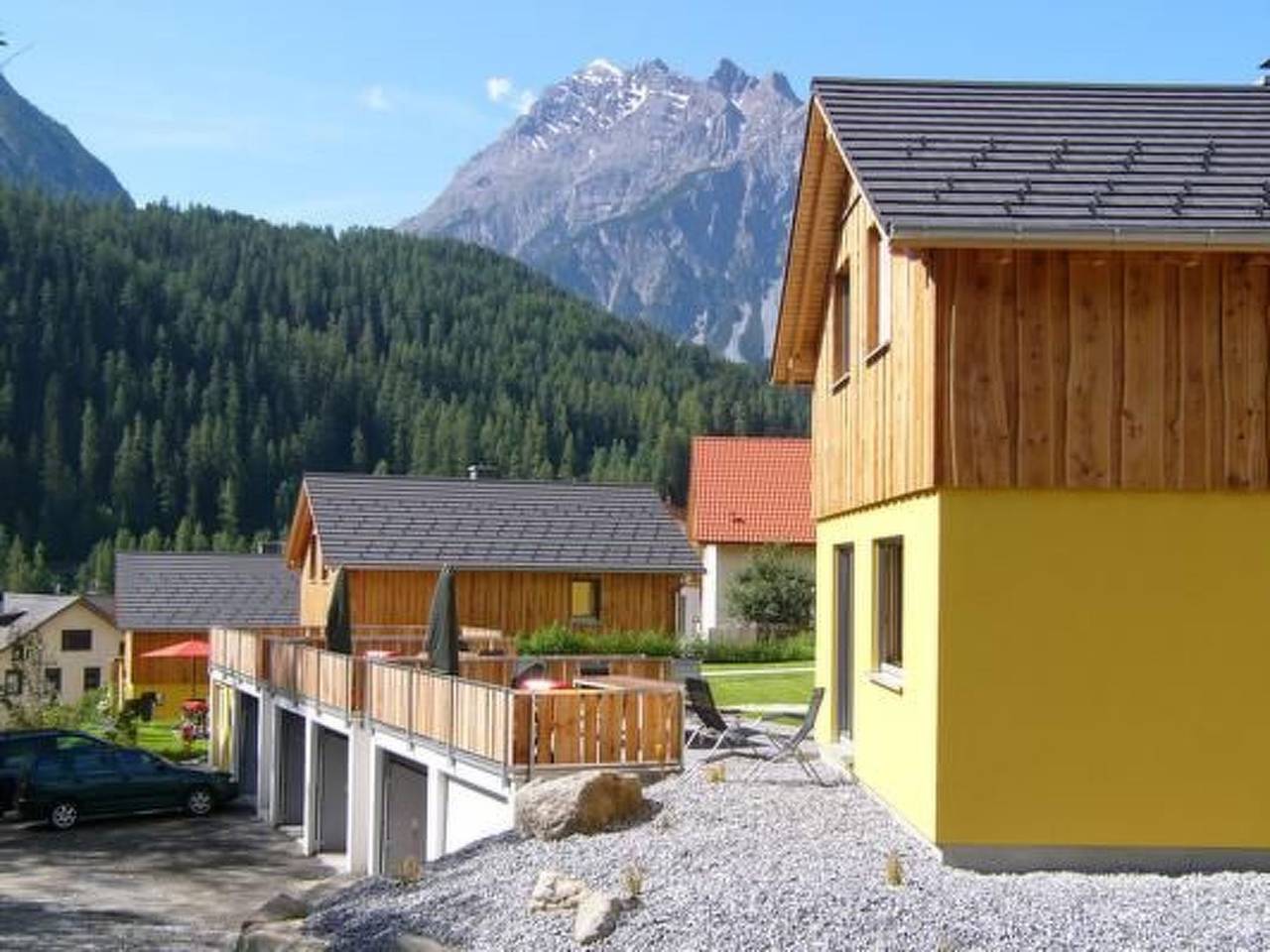 Ganze Wohnung, Feriendorf Uorsin Nr 10 in Scuol, Unterengadin