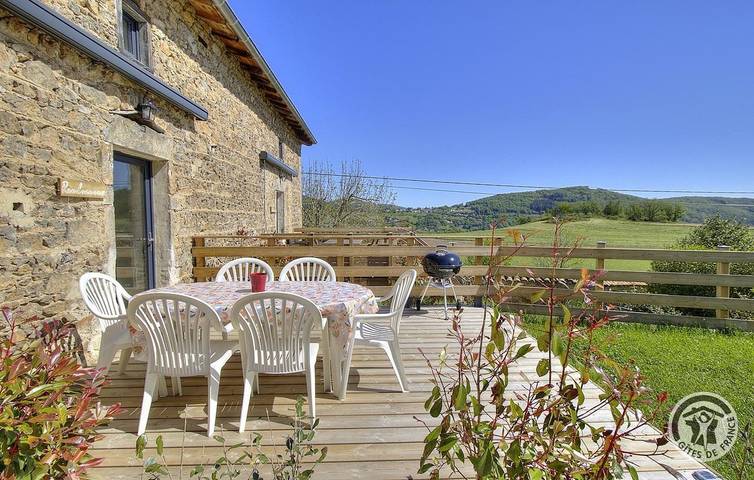 Gîte pour 4 personnes, avec jardin à Thurins - 3