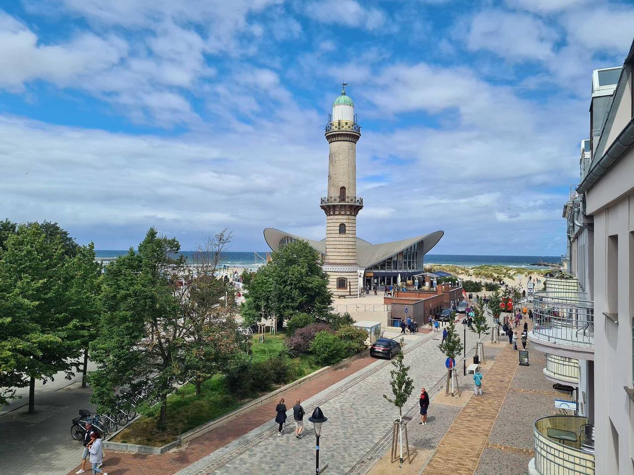 Apartamento entero, Traumhafte 1-Zimmer-Ferienwohnung mit Balkonterrasse und Leuchtturmblick in Warnemünde Strand, Rostock