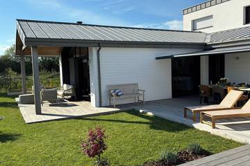 Location de vacances pour 6 personnes, avec jacuzzi ainsi que jardin et terrasse dans Plage Kermor