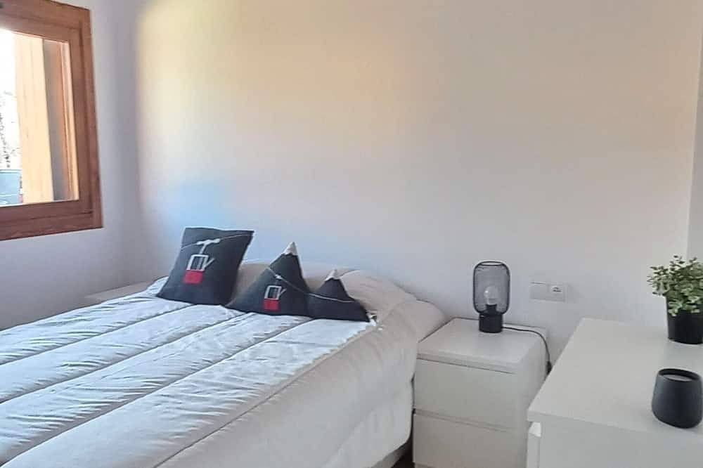 Magnifica Casa Esquinera Con Jardin Y Espectaculares Vistas A La Montaña in Enveitg, Prades region