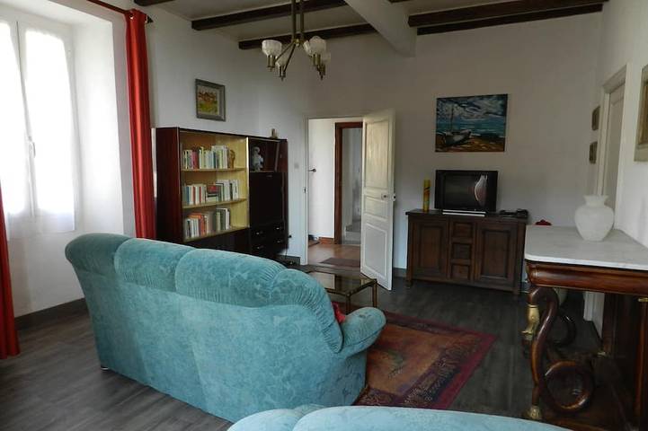 Appartement entier, Appartement de 72 m2 dans maison en corse in Olmeto, Arrondissement de Sartène