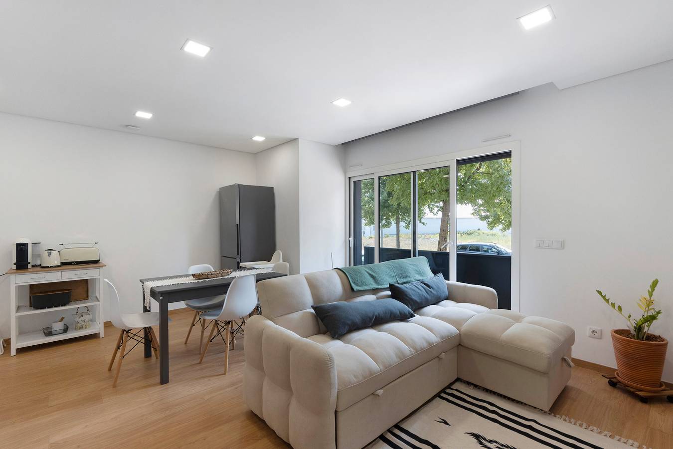 Apartamento entero, Apartamento 'Vale Viver' con Wi-Fi y Aire Acondicionado in Vila Chã, Codal e Vila Cova de Perrinho, Distrito de Aveiro