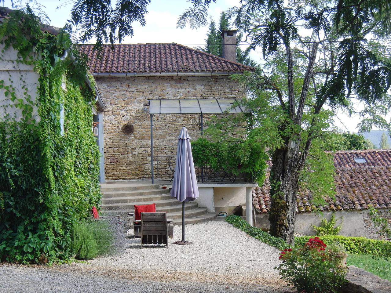 Gîte pour 4 personnes avec piscine in Puy-l'Évêque, Quercy