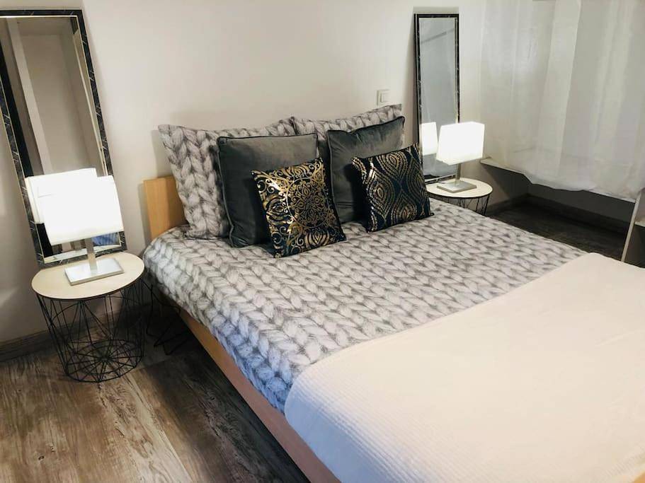Appartement entier, One-Bedroom Apartment in Libourne, Région de Libourne