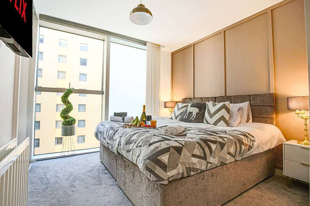 Ganze Wohnung, Stylish Apartment @ The Hub • Secure Parking • Sky Tv • Fast Wifi • Yoko Property in Milton Keynes, Südostengland