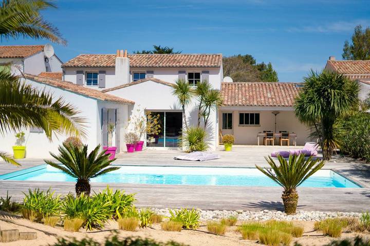 Location de vacances pour 11 personnes, avec Piscine à Ars-en-Ré