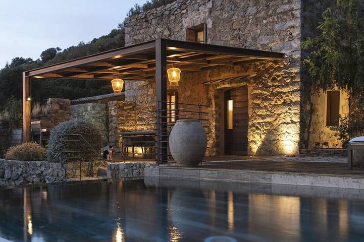 Villa for 2 people, with garden and terrace in Corsica