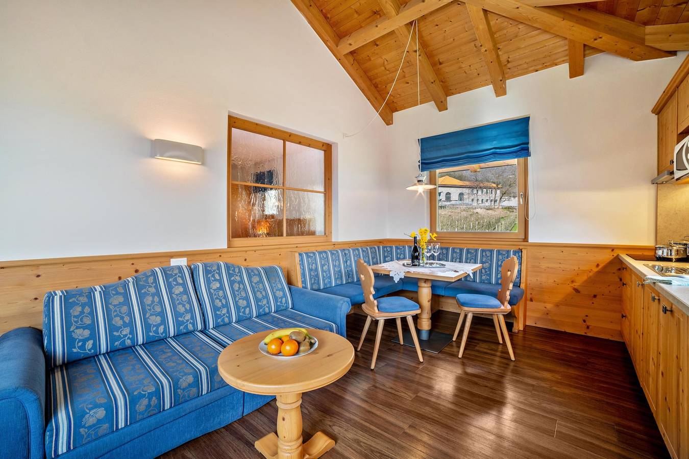Ganze Wohnung, Ferienwohnung 'Obermoarhof Mutspitze 1' mit Bergblick, Gemeinschaftsgarten und Wlan in Algund, Ortleralpen