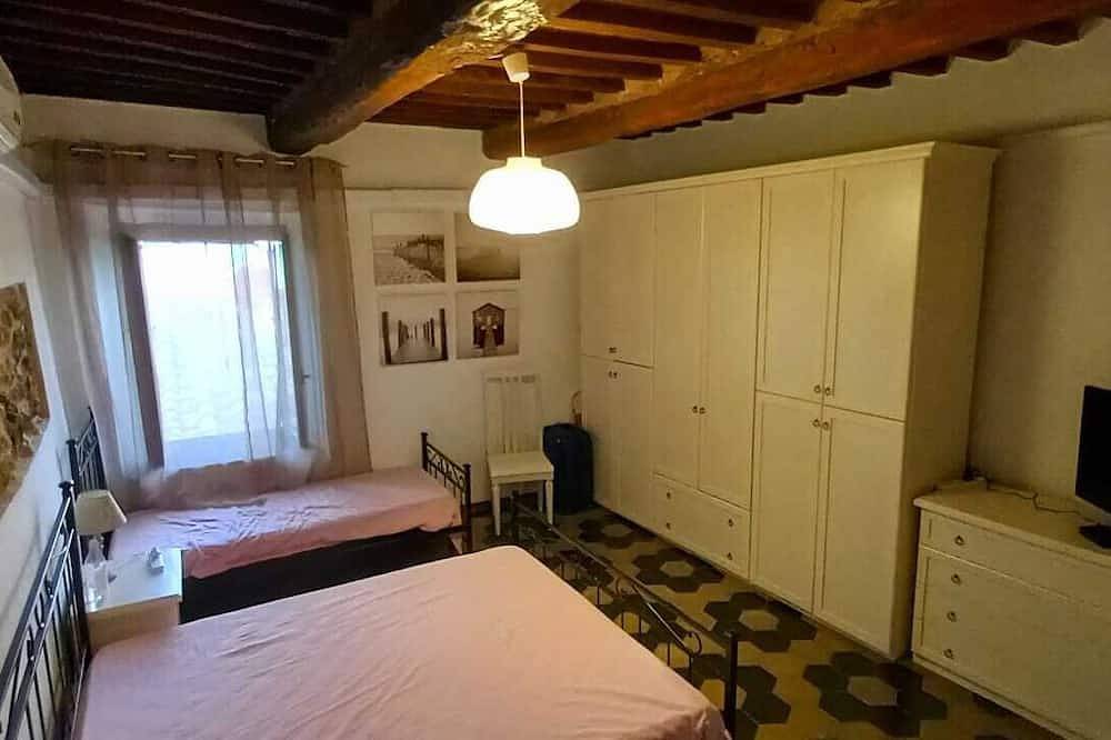 Geheel appartement, Charm & Relaxation in the Historic Center of the Medieval Village in Provincie Grosseto