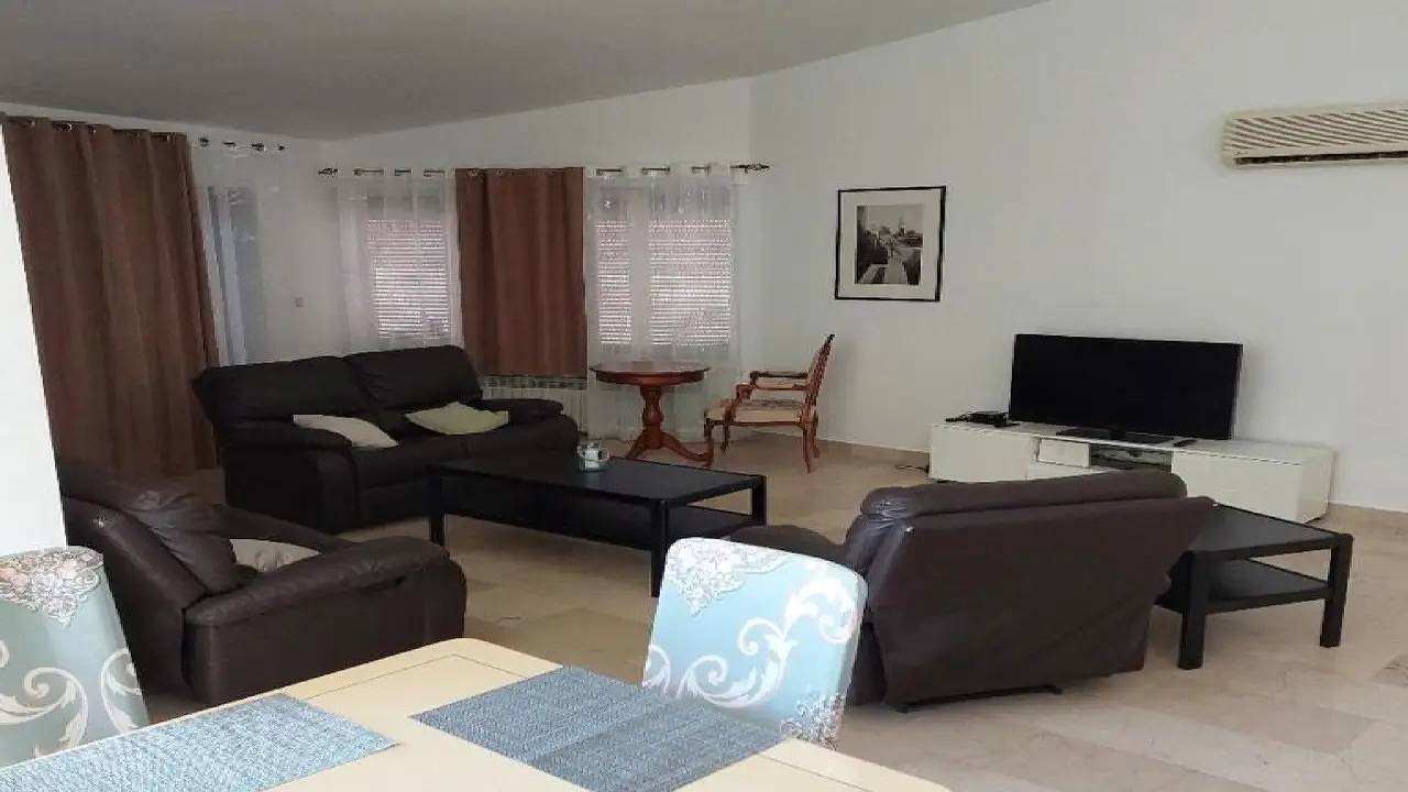 Ganze Ferienwohnung, Ferienwohnung für 6 Personen (150 m²) in Kožino in Strand Kožino, Zadar (Kommun)