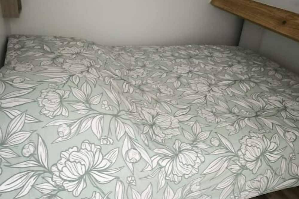 Appartement entier, Petite dépendance privée in Précy-sur-Marne, Seine-et-Marne