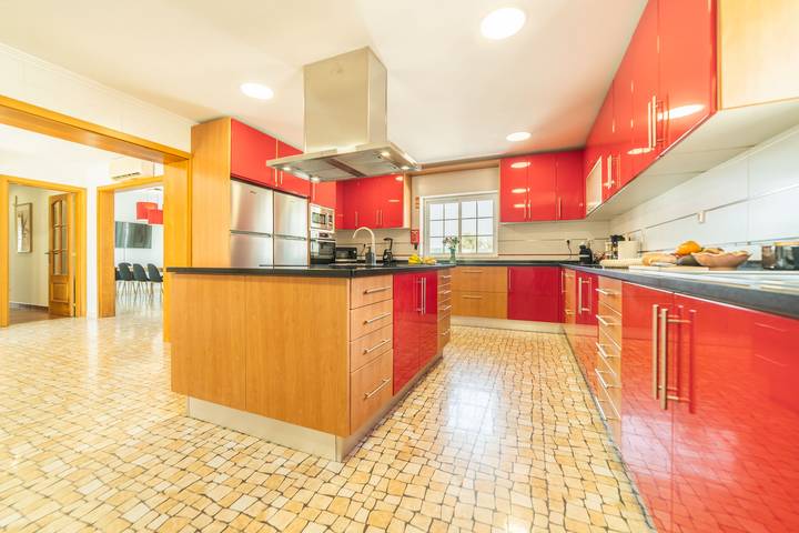 Chalet para 24 personas, con balcón además de jacuzzi y jardín en Lisboa y alrededores - 3