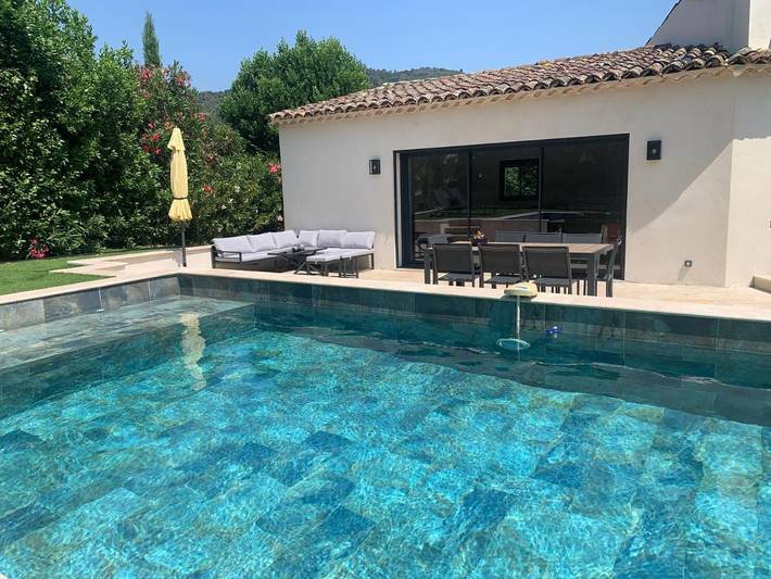 Location de vacances pour 8 personnes, avec jardin et piscine à Auribeau-sur-Siagne - 2