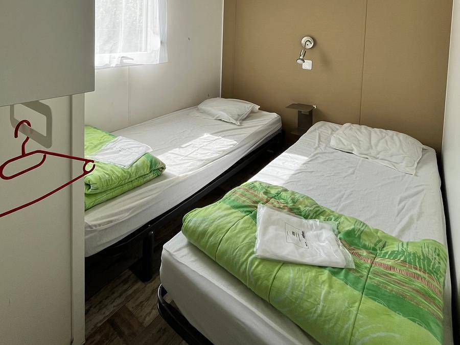 Camping Le Fanal - Mobilhome 8 personas - Mobil-home Premium - 36m² - 4 habitaciones in Saint-Benoît-de-l'Aure, Región de Bayeux