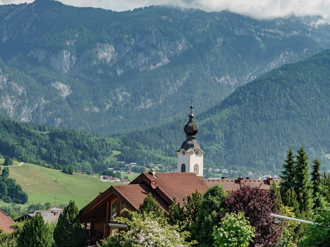 Cafe Pension Kitzer - Doppelzimmer Standard Frühstück in Haus, Schladming-Dachstein
