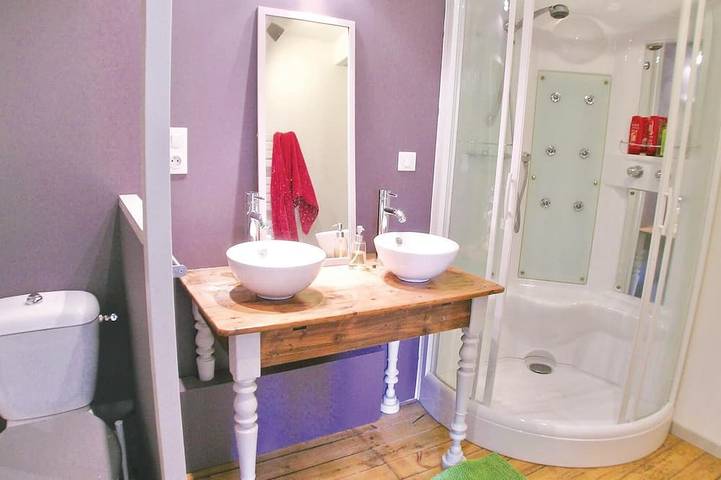 Location de vacances pour 6 personnes, avec jardin à Mahalon - 3