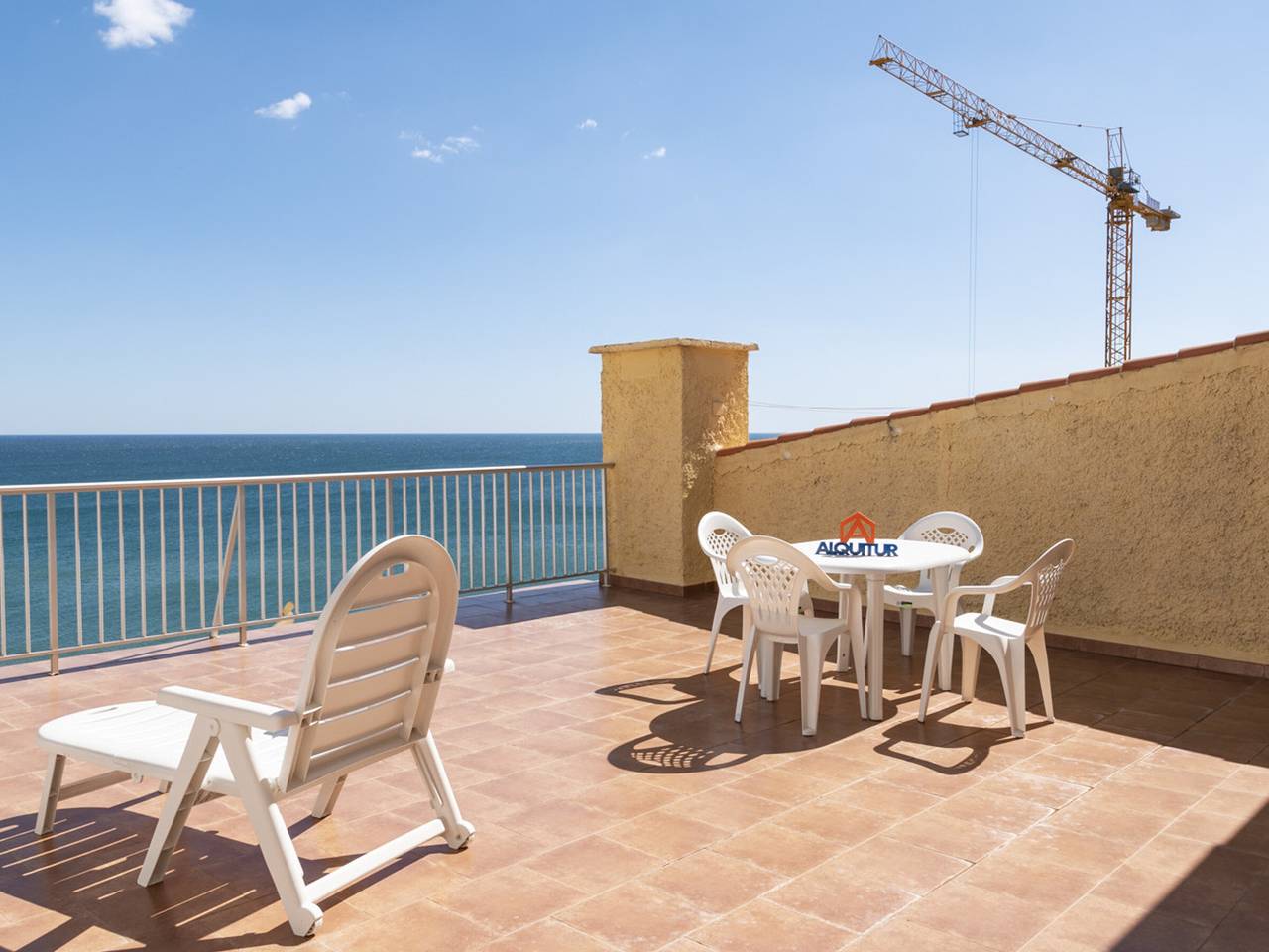 Appartamento intero, Modern apartment in Cullera with Wi-Fi and terrace near beach in Platja del Dosser (Cullera), Cullera