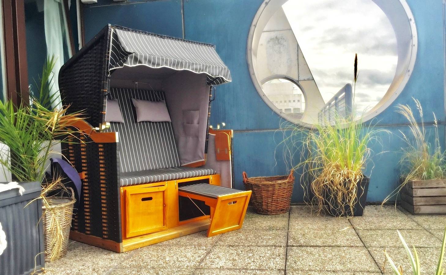 Ganze Ferienwohnung, Havenblicke - großzügige Terrasse mit Blick auf die Weser in Bremerhaven-Mitte, Bremerhaven