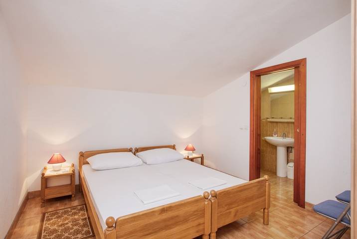 Ferienwohnung für 4 Personen, mit Balkon/Terrasse in Vodice