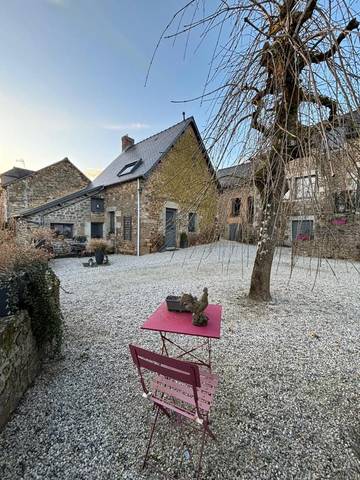 Maison de vacances pour 4 personnes, avec jardin et vue dans Mayenne