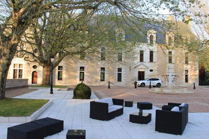 Hôtel pour 2 personnes, avec vue et terrasse ainsi que jardin et piscine
