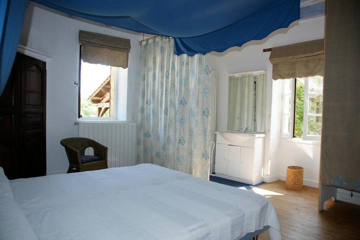 Location de vacances pour 9 personnes, avec jardin ainsi que vue et piscine, animaux acceptés à Calès - 3