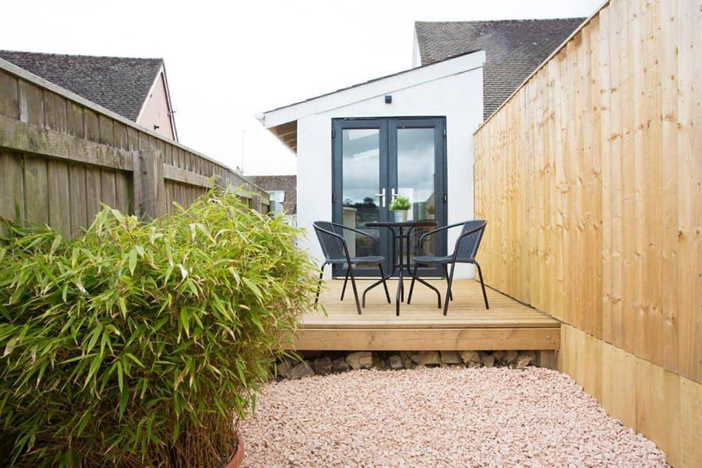 Entire apartment, Standard Studio in Totnes, Devon