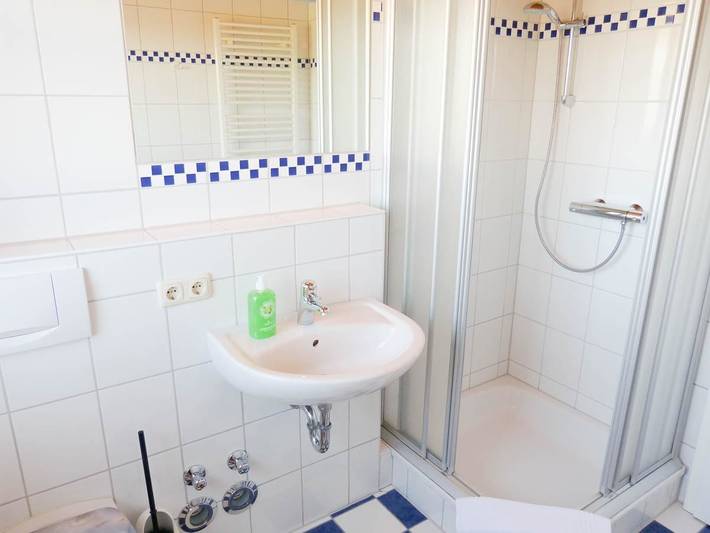 Ferienwohnung für 2 Personen, mit Terrasse und Garten sowie Ausblick in Nebel - 4