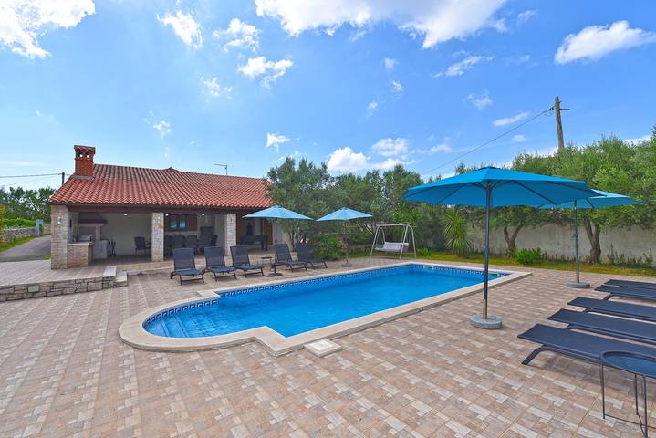 Ferienhaus für 10 Personen mit Terrasse in Marčana, Südküste Istrien