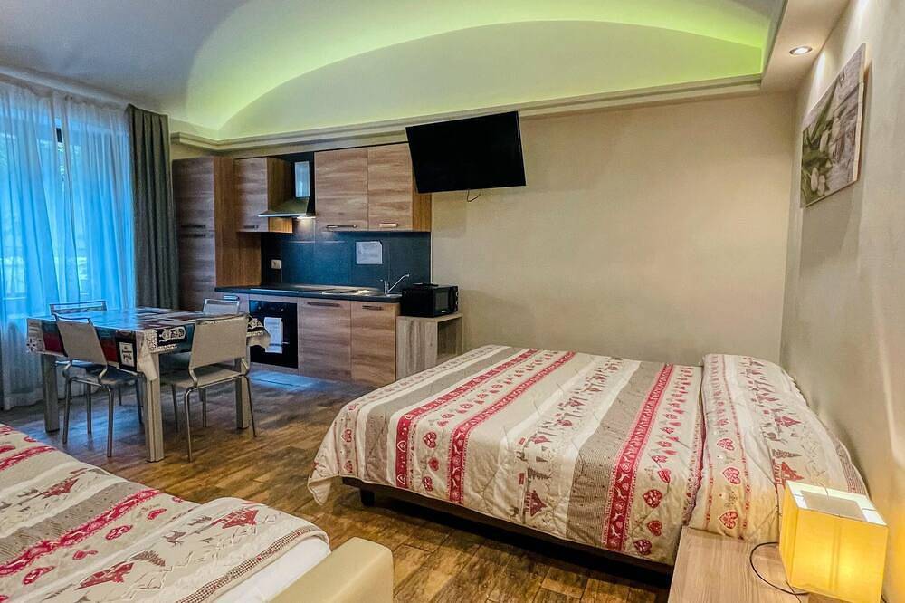 Entire apartment, Tabor - Studio  sleeps 2-3 in Bardonecchia, Turin Province