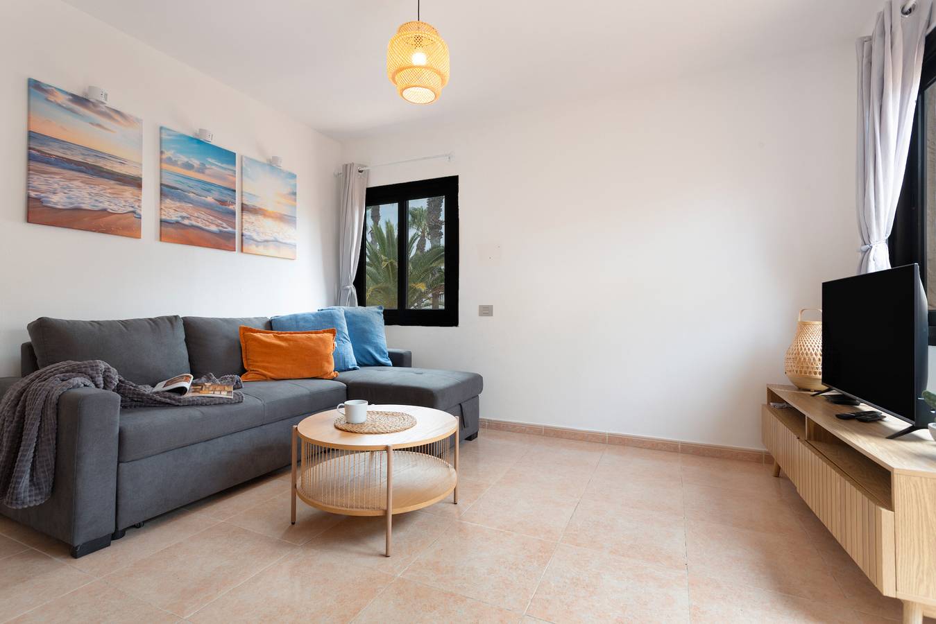 Apartamento entero, Vacaciones 'Margarita - Oasis Duna' con Piscina Compartida, Balcón y Wi-Fi in Corralejo, La Oliva