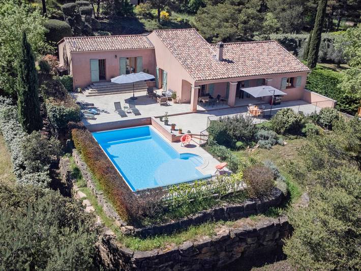 Location de vacances pour 6 personnes, avec jardin à Tourtour - 2