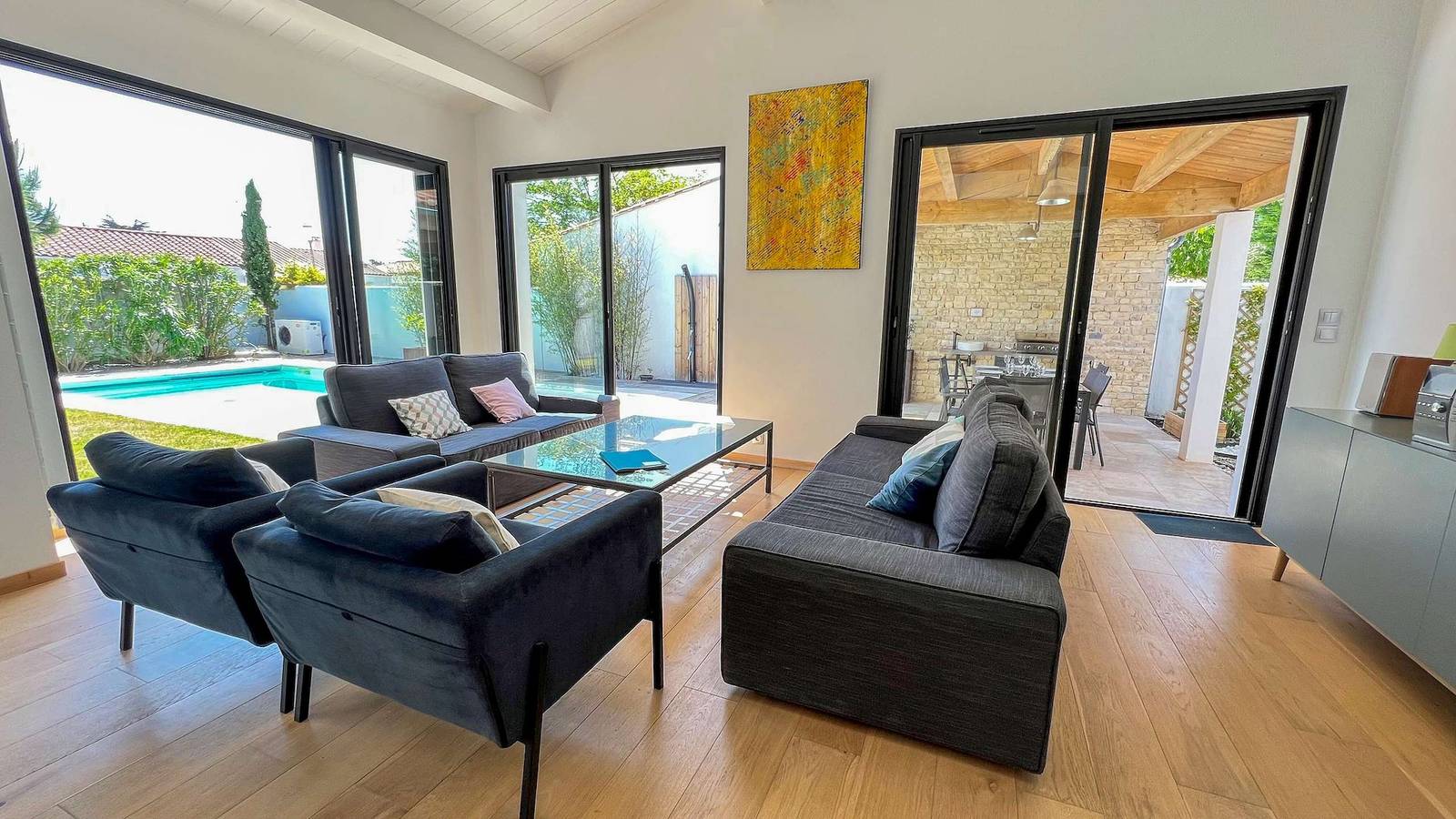 Appartement de vacances entier, Superbe villa avec piscine au cœur du village in La Flotte, Île de Ré